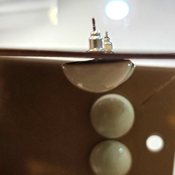 80s Style Classic White Studs - Picture 4 of 4